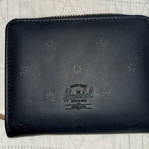 NWOT Herschel Supply Co Georgia Black Floral Wallet